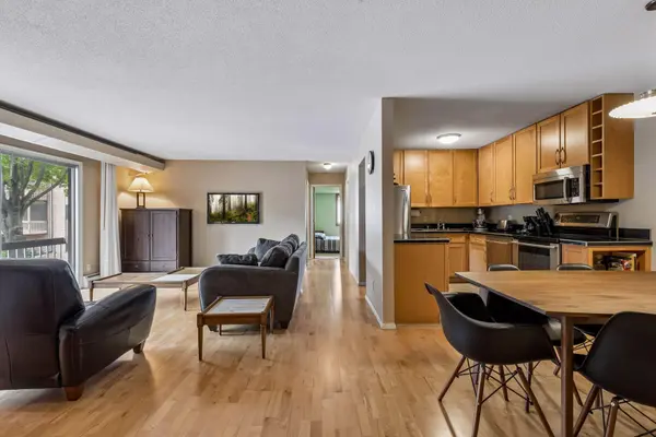 5410 Three Points BLVD #425, Mound, MN 55364