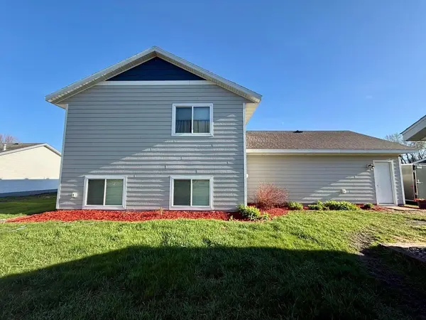 1170 Coakley ST, Paynesville, MN 56362