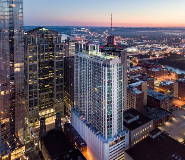 415 Church St #1507, Nashville, TN 37219