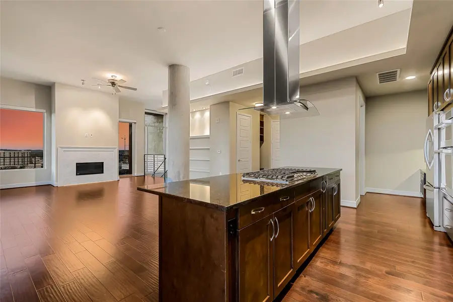 214 Barton Springs RD #1921, Austin, TX 78704
