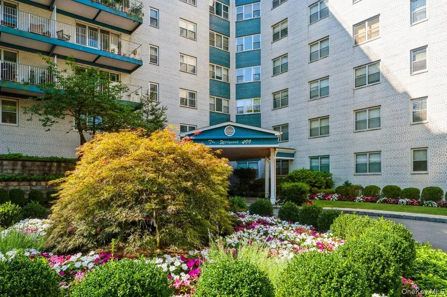 499 N Broadway #3A, White Plains, NY 10603