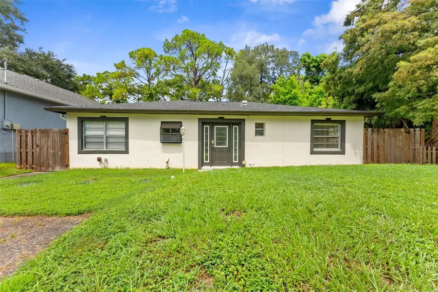 7327 WINCHESTER DR, Tampa, FL 33615