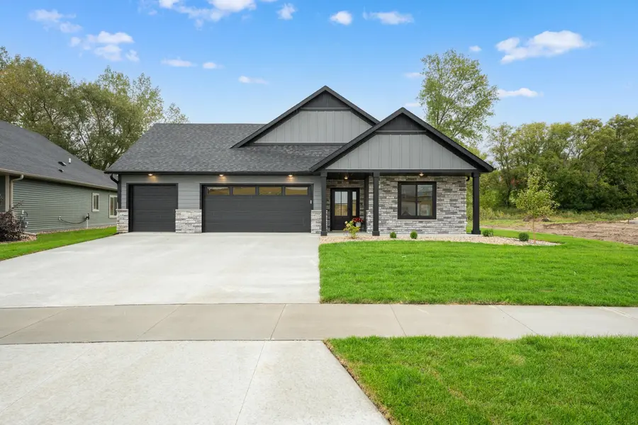 1326 Falstone Alcove NE, Byron, MN 55920
