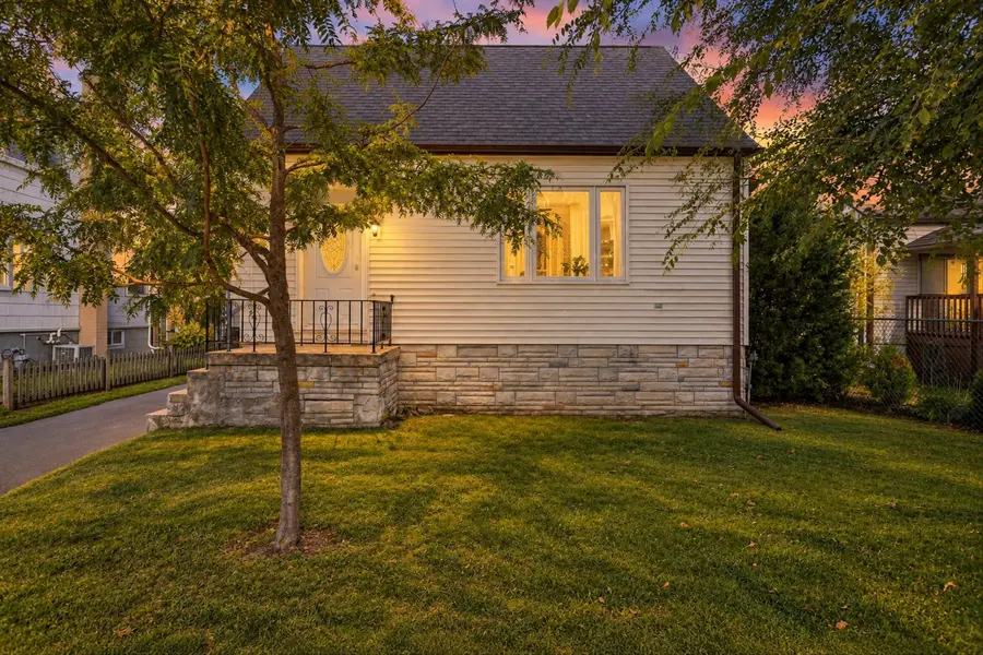 988 High ST, Peterborough, ON K9J 5R6