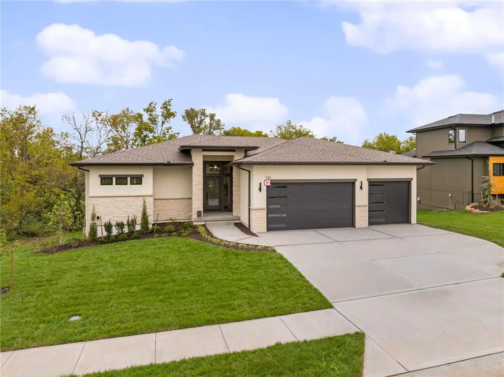 514 Turnbridge DR, Raymore, MO 64083