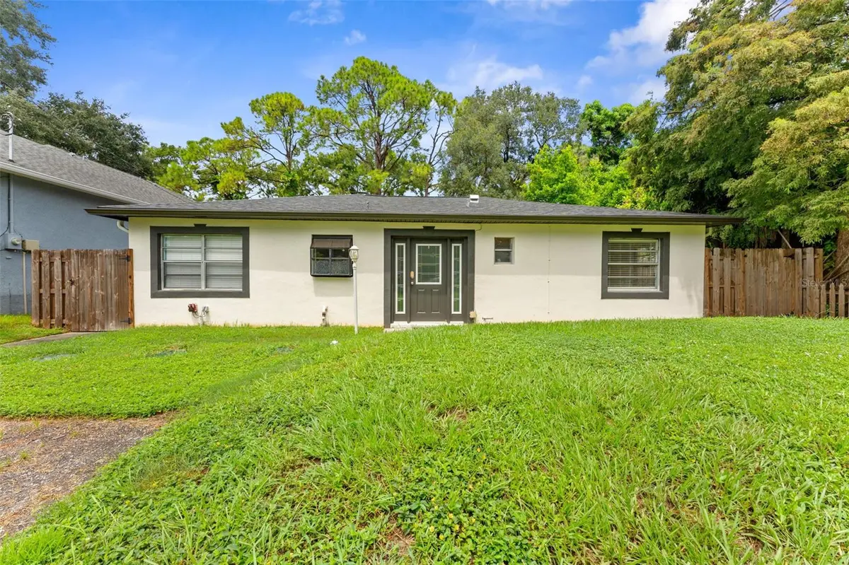7327 WINCHESTER DR, Tampa, FL 33615