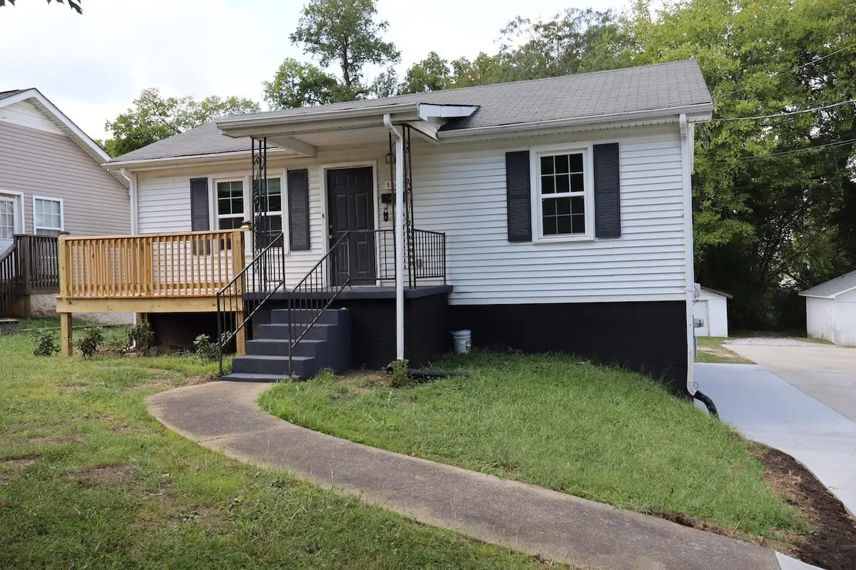 526 9th St, Clarksville, TN 37040
