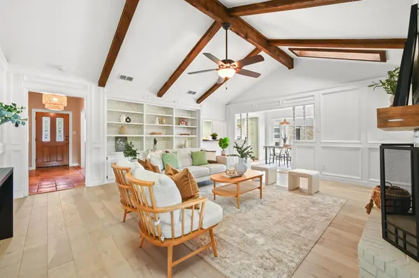5000 Desert Oak CIR, Austin, TX 78749