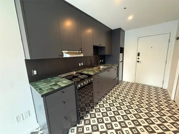 201 Academy DR #102, Austin, TX 78704