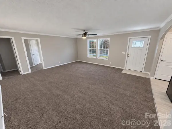 5217 Canterbury DR, Conover, NC 28613