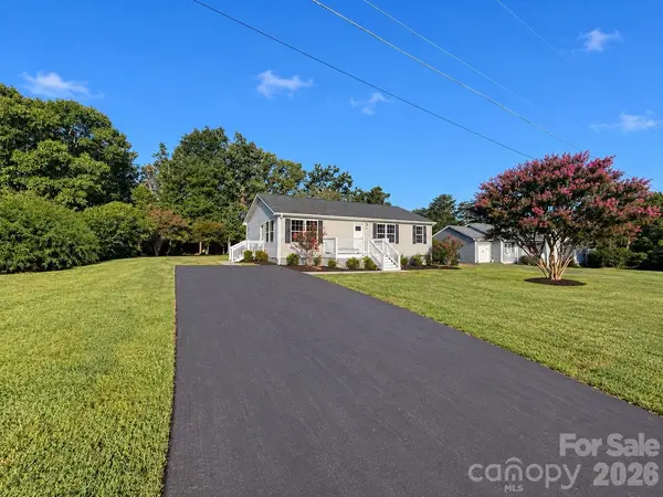 5217 Canterbury DR, Conover, NC 28613