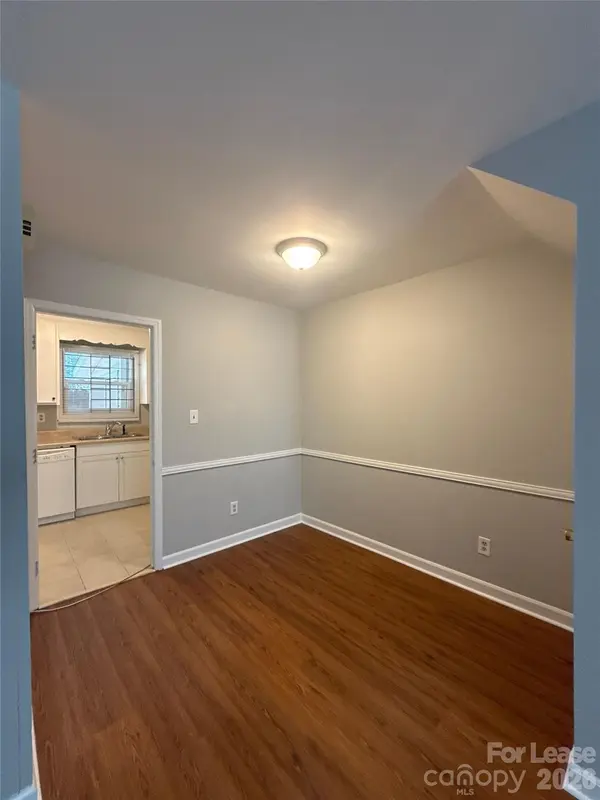 1613 N Sharon Amity RD #D, Charlotte, NC 28205