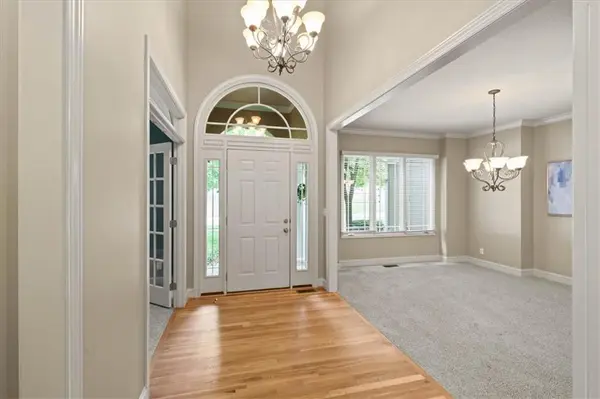 8426 Haven ST, Lenexa, KS 66219