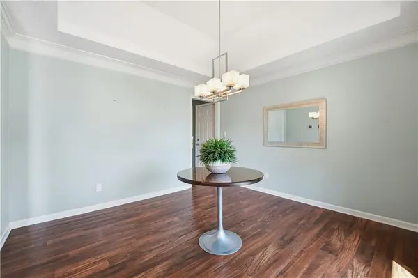 11728 W 108th CIR, Overland Park, KS 66210