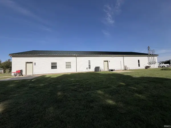 10080 S Koch DR, Poseyville, IN 47633