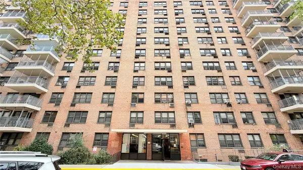 42-55 Colden ST #6S, Flushing, NY 11355