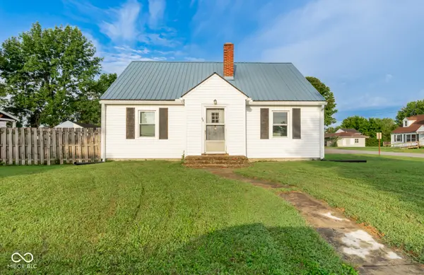 90 N Park DR, Scottsburg, IN 47170