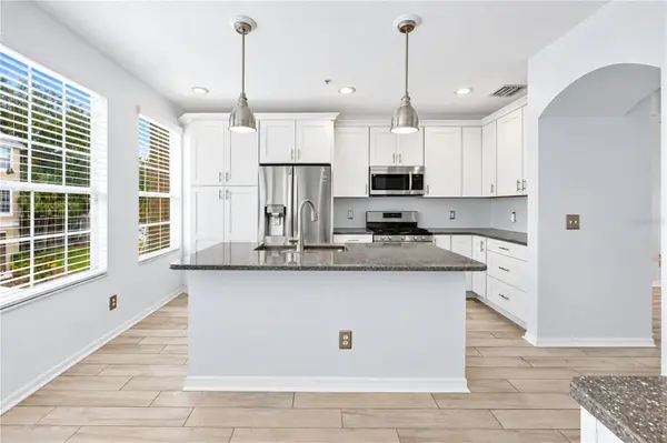 3018 BAYSHORE POINTE DR, Tampa, FL 33611