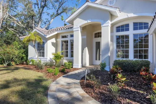 6615 HUNTER COMBE XING, University Park, FL 34201