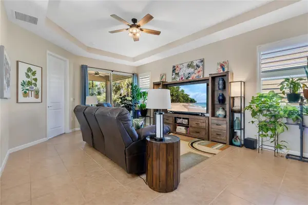 161 OLD MOSS CIR, Deland, FL 32724