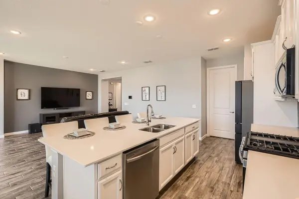 2372 SIRENA LN, Mount Dora, FL 32757