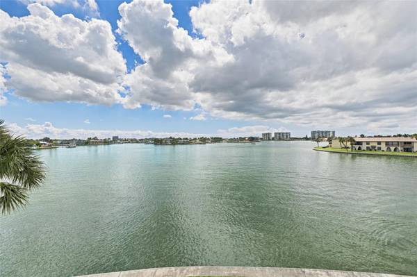 535 HAVEN POINT DR, Treasure Island, FL, 33706 photo 34