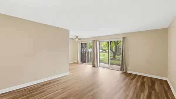 2158 Lancaster CIR #101C, Naperville, IL 60565