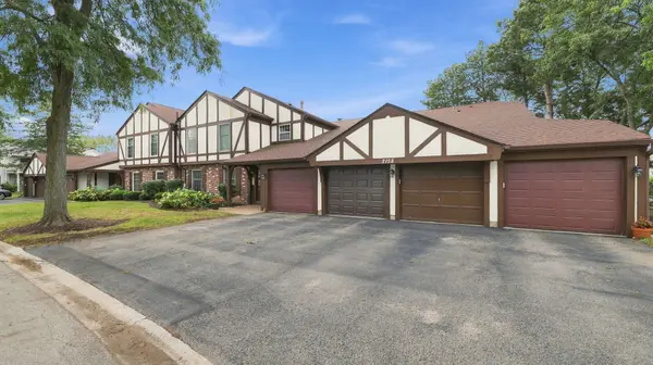 2158 Lancaster CIR #101C, Naperville, IL 60565