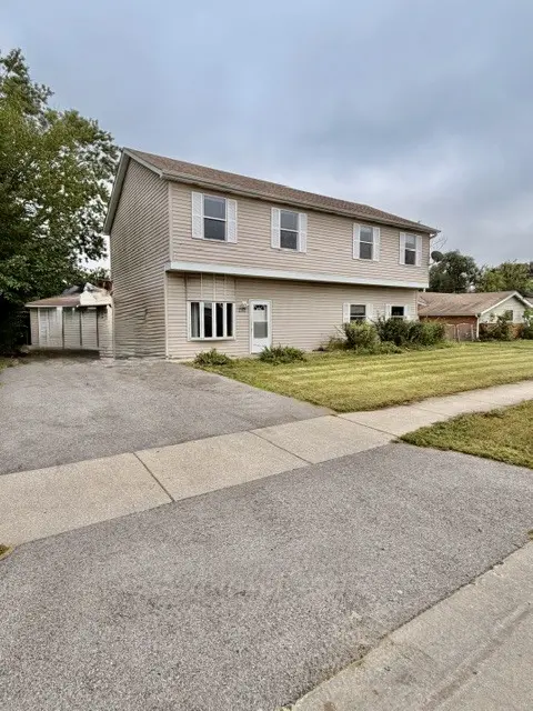 212 HARWOOD DR, Bolingbrook, IL 60440