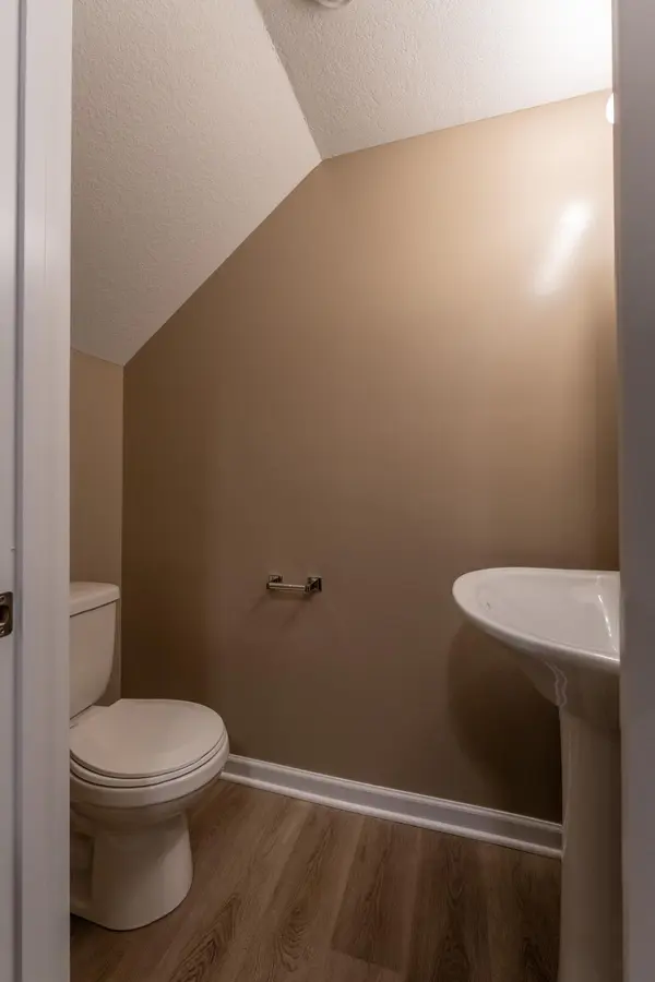 3371 Hazel TRL #B, Woodbury, MN 55129