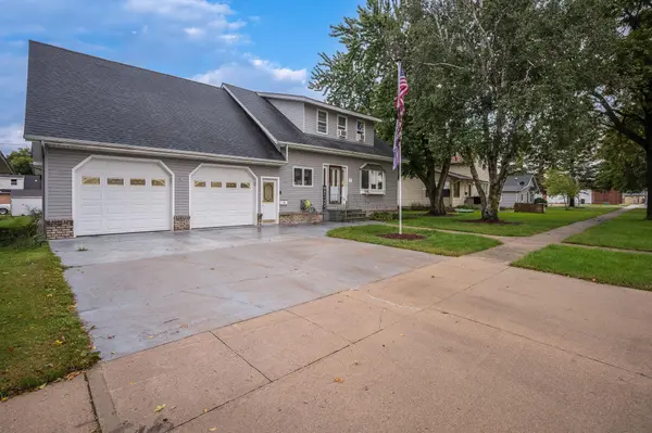 122 Lewis ST W, Lewisville, MN 56060