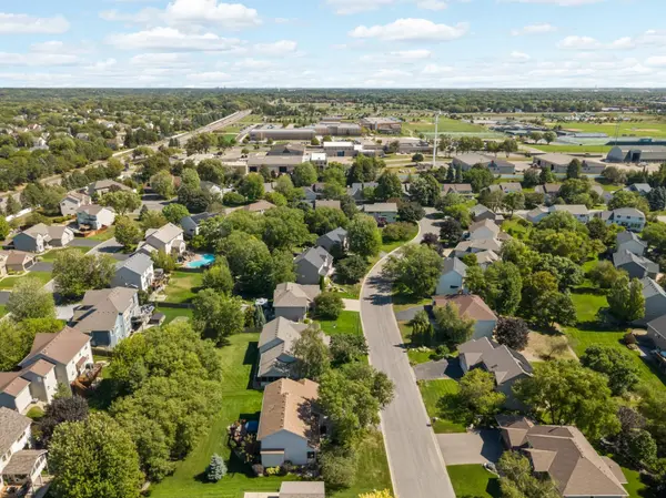 14105 Forest LN, Apple Valley, MN 55124