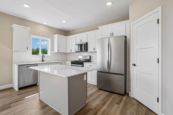 849 Walnut Grove LN, Hanover, MN 55341