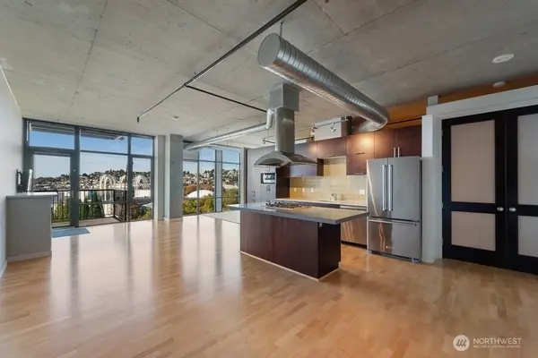 2720 3rd AVE #1002, Seattle, WA 98121