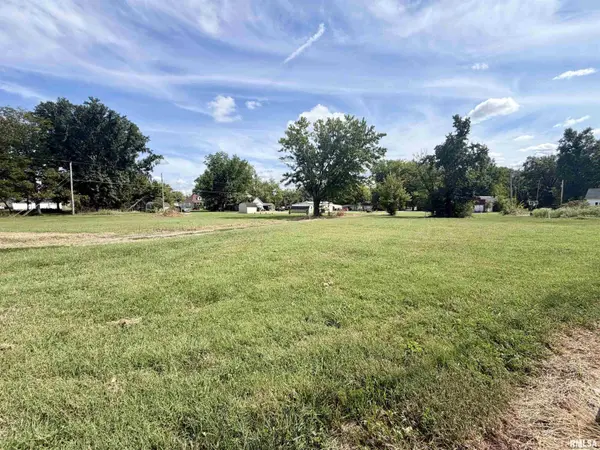 1915 BENTON ST, Eldorado, IL 62930
