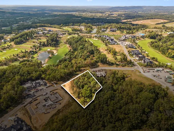 9211 Troubadour Dr, College Grove, TN 37046