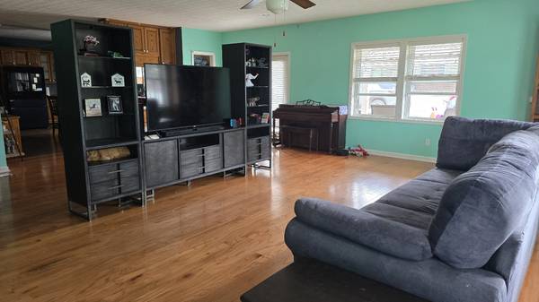 722 Jefferson Ave #E, Carthage, TN 37030