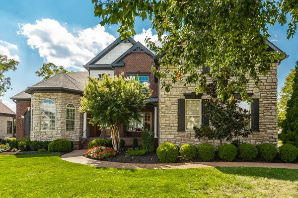 1248 Chloe Dr, Gallatin, TN 37066