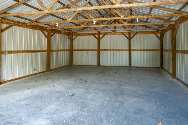 373 Snell Rd, Shelbyville, TN 37160