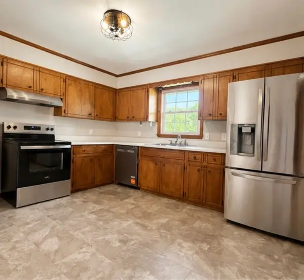 921 Horse Mountain Rd, Shelbyville, TN 37160