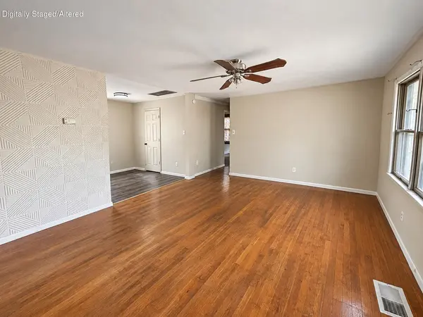 23 Burgoyne ST, West Plains, MO 65775