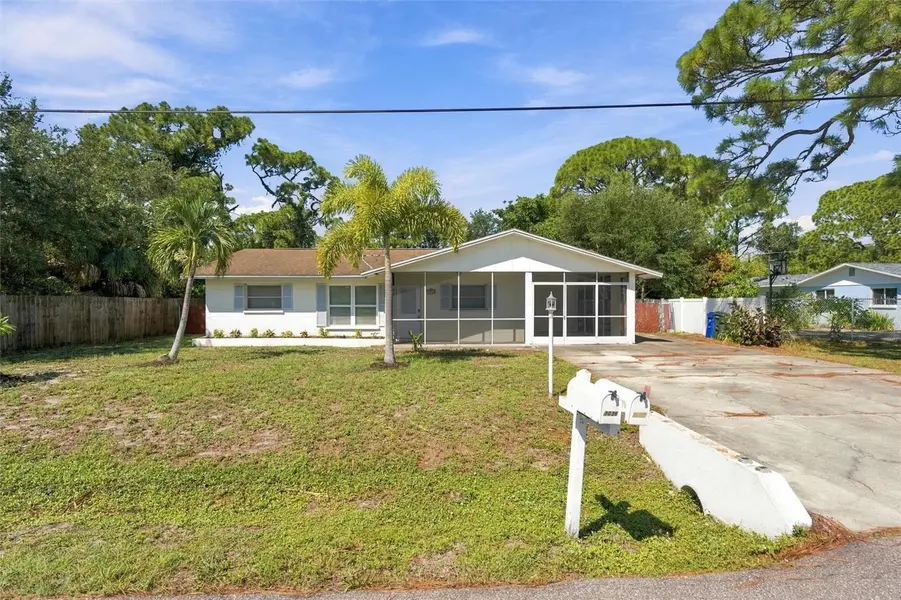 3036 SHAMROCK DR, Venice, FL 34293