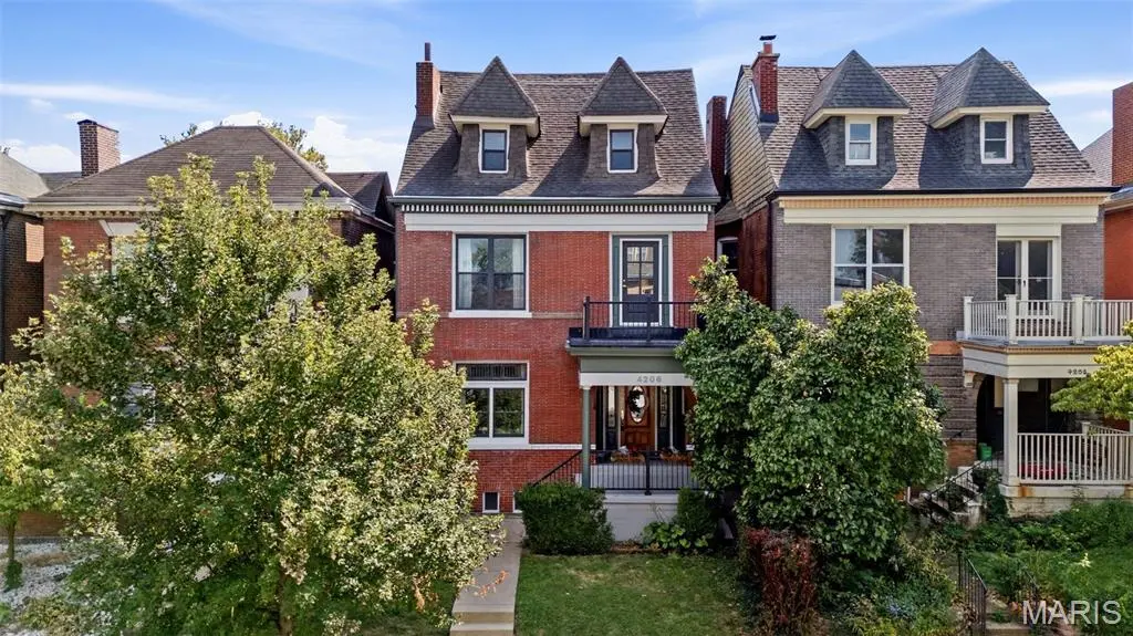 4206 Cleveland AVE, St Louis, MO 63110