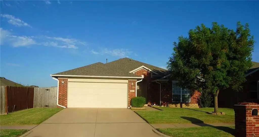 16032 Okalee LN, Edmond, OK 73013