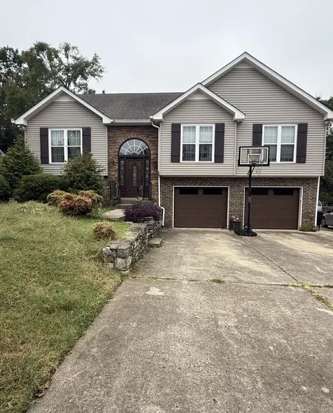 709 Cromwell Ct, Nolensville, TN 37135