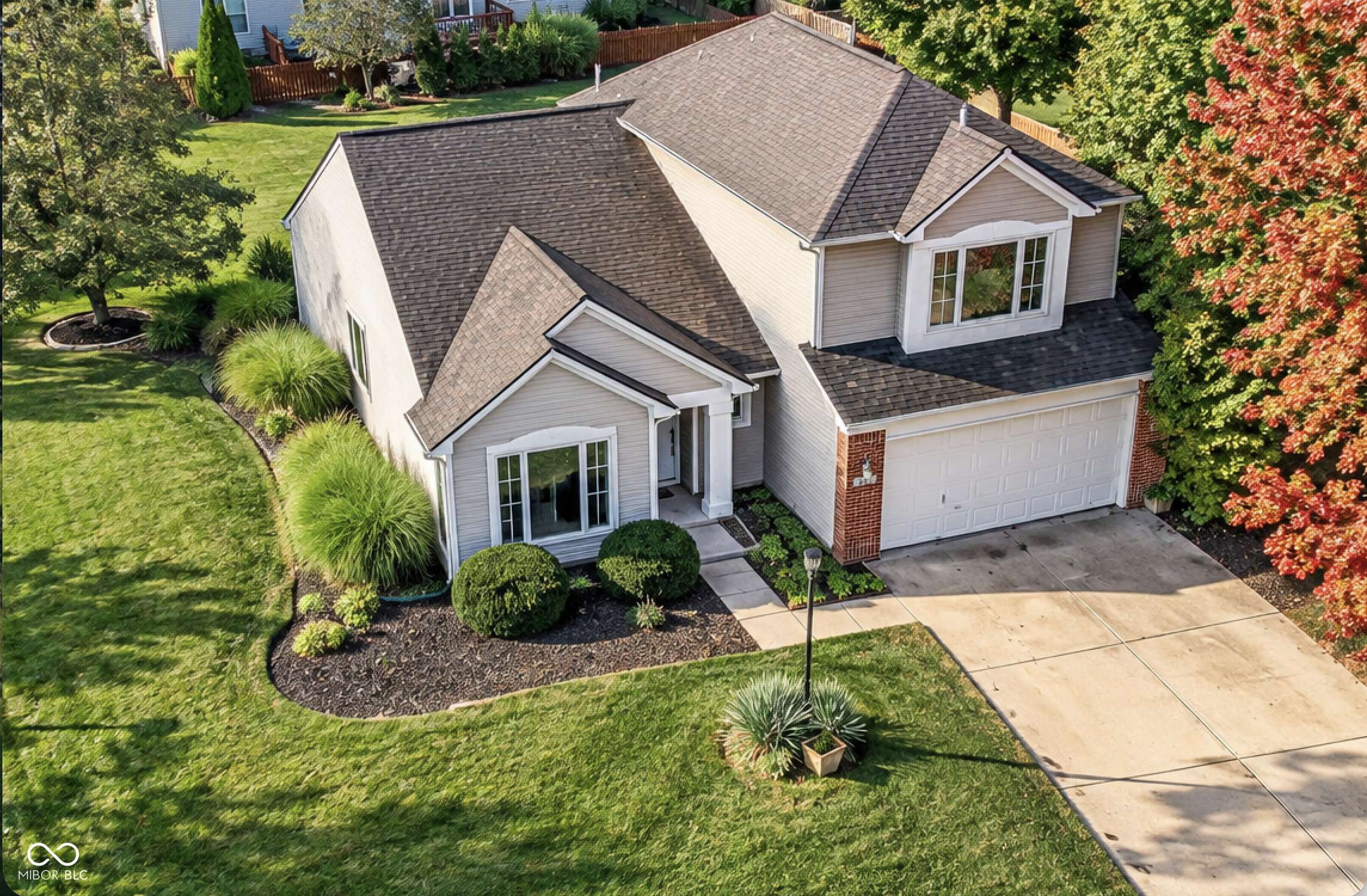 8921 Woodlark DR, Fishers, IN 46038