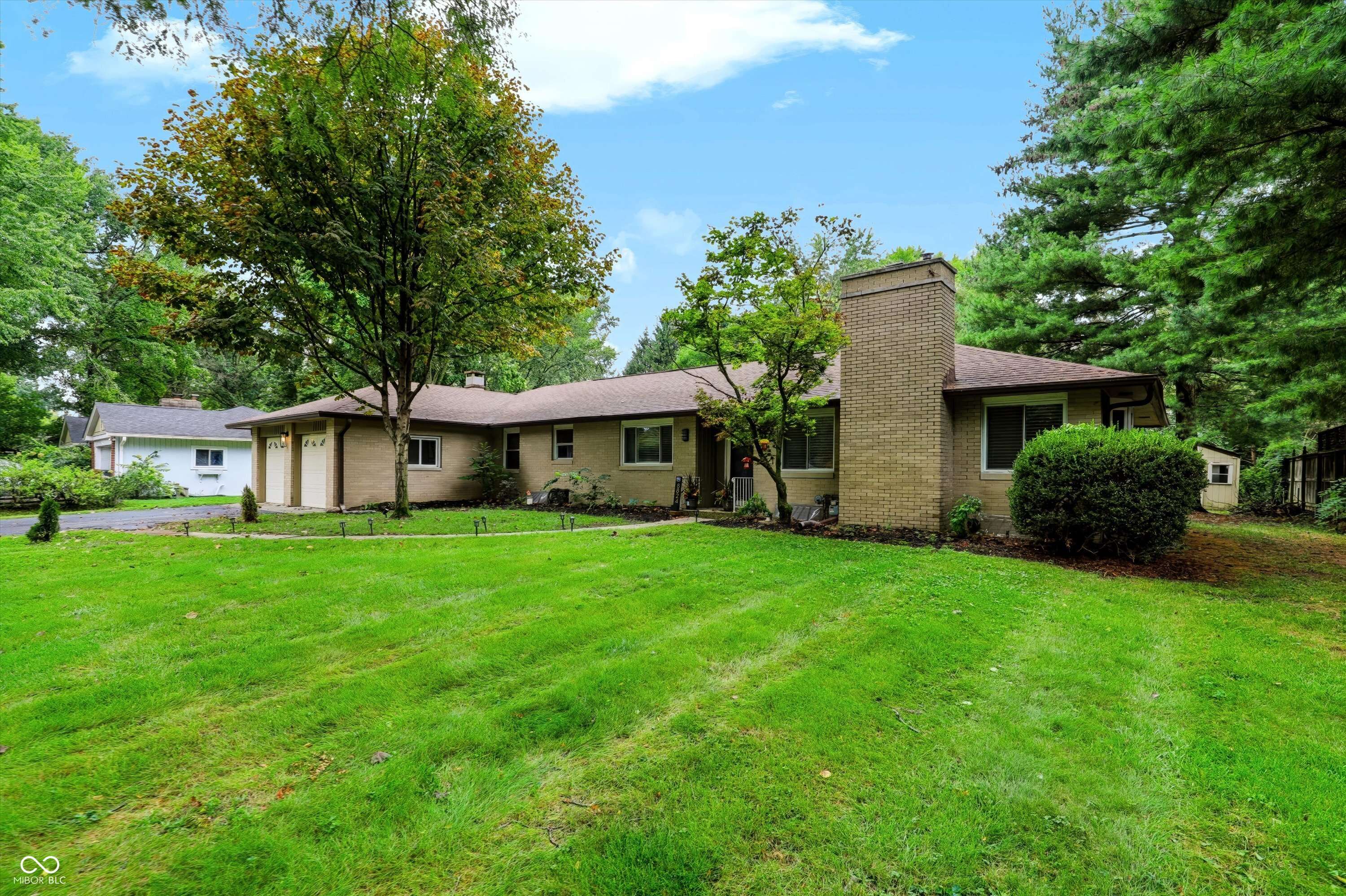 8824 Crestview DR, Indianapolis, IN 46240