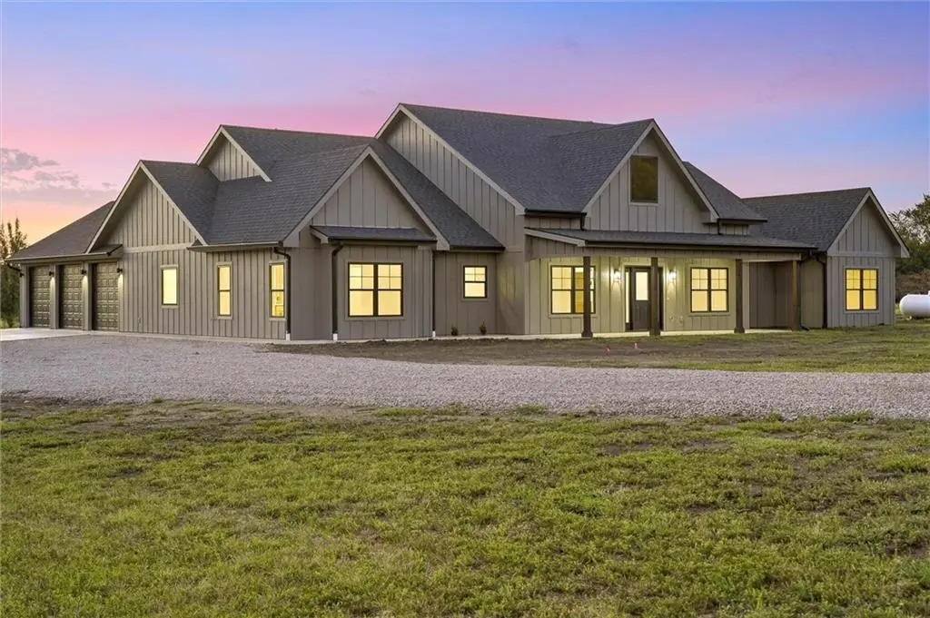 5755 Wanamaker RD, Topeka, KS 66610