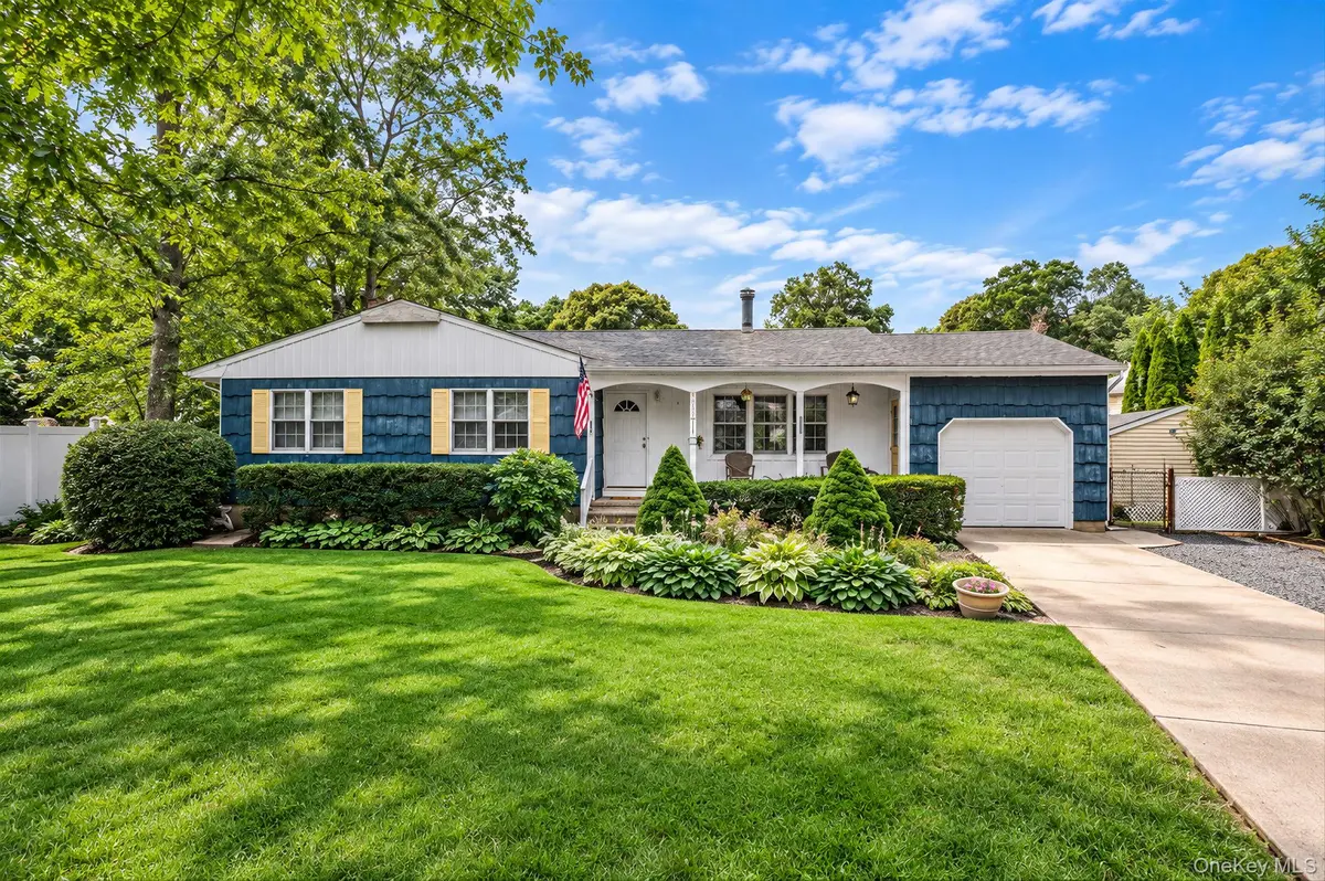 120 Midland BLVD, Lake Ronkonkoma, NY 11779