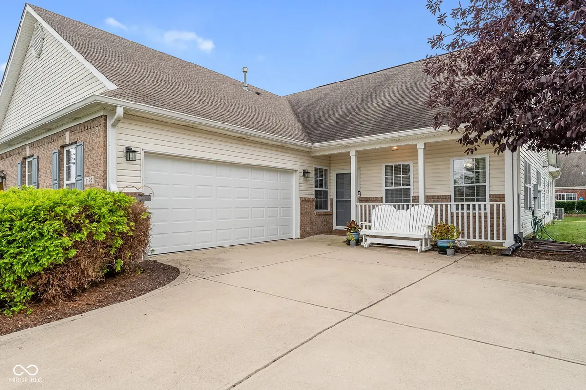1193 Fantail DR, Greenwood, IN 46143